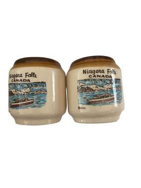 Vintage Sigal Niagara Falls Canada Souvenir Stoneware Salt and Pepper Shakers